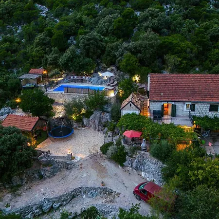 Casa vacanze Amazing In With Sauna Ploce (Dubrovnik-Neretva)