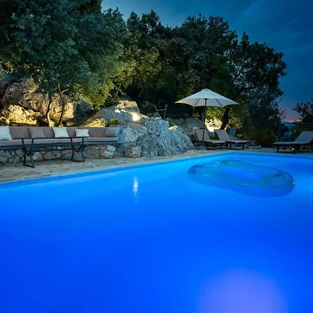 Amazing In With Sauna 別荘 プロチェ